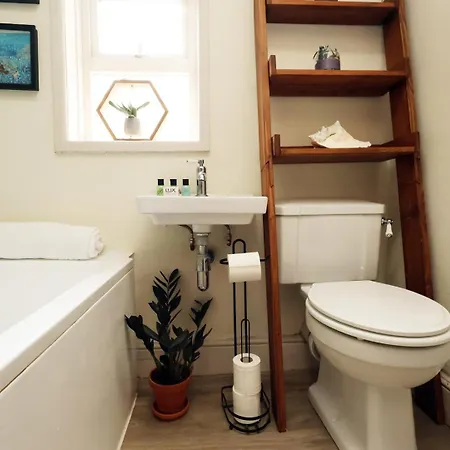 3br Southville Home, Families And Pets Welcome *