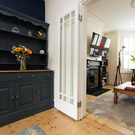 3br Southville Home, Families And Pets Welcome בריסטול