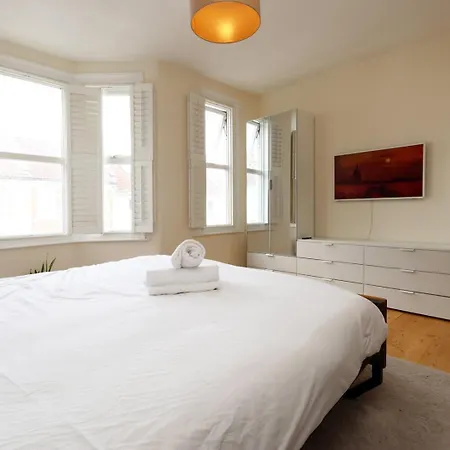 شقة 3br Southville Home, Families And Pets Welcome بريستول