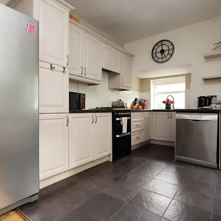 3br Southville Home, Families And Pets Welcome דירה